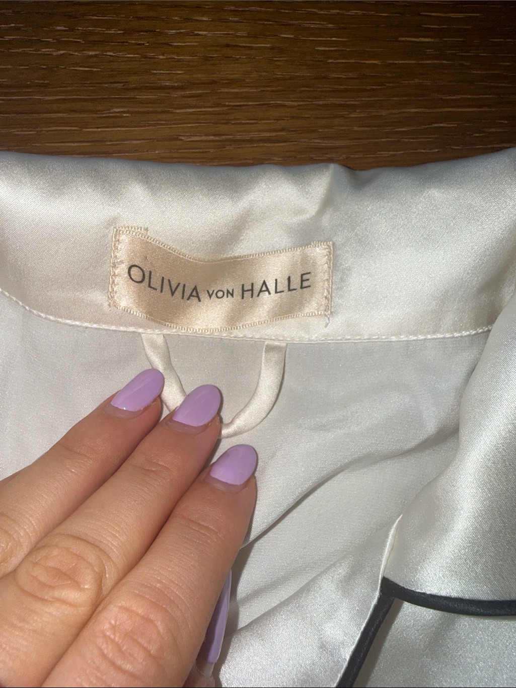 Olivia Von Halle White Wide-Leg Satin Pajama Pants With Black Piping — image 5 of 8